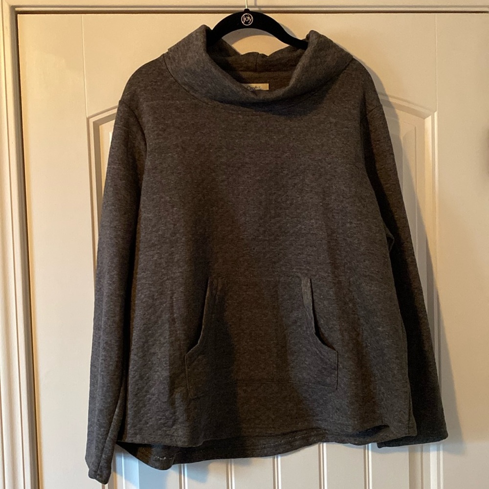 Croft & Barrow NWOT Charcoal Cowl Neck Sweatshirt Size XL.